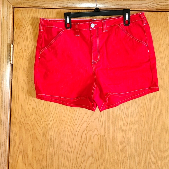 Red  Dickies shorts - Picture 1 of 2